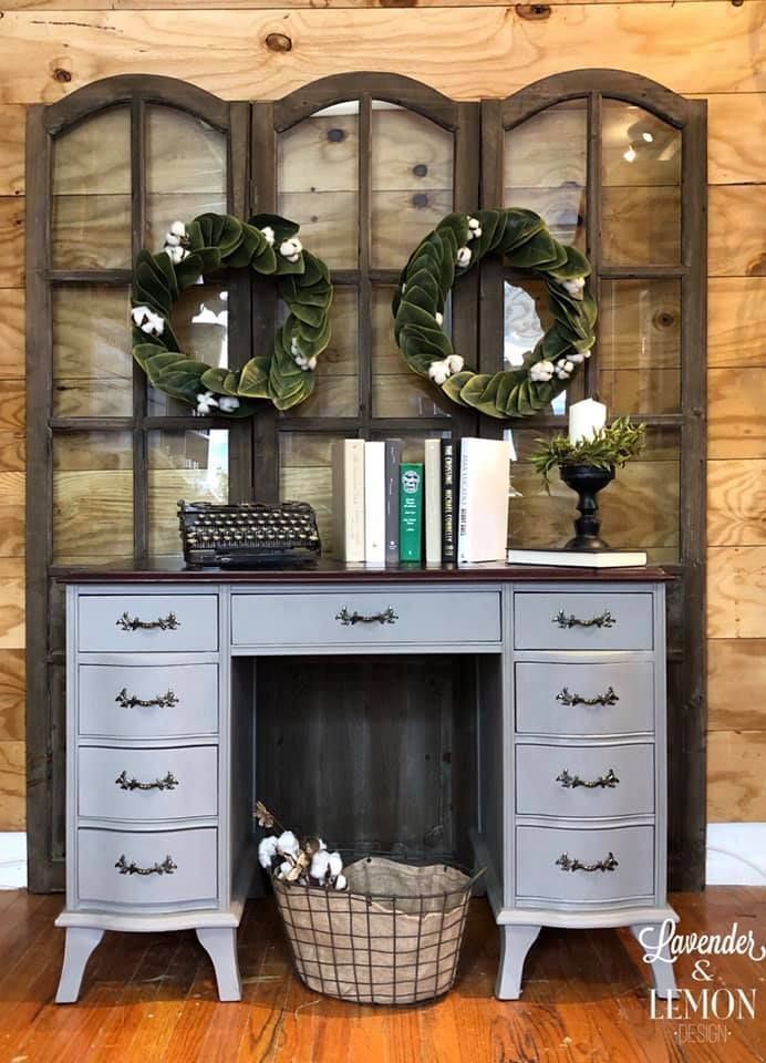 2-1/2" French Provincial Leaf Pull Antique Brass