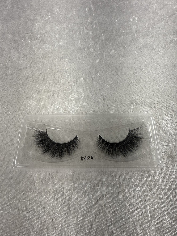false eyelashes #42A