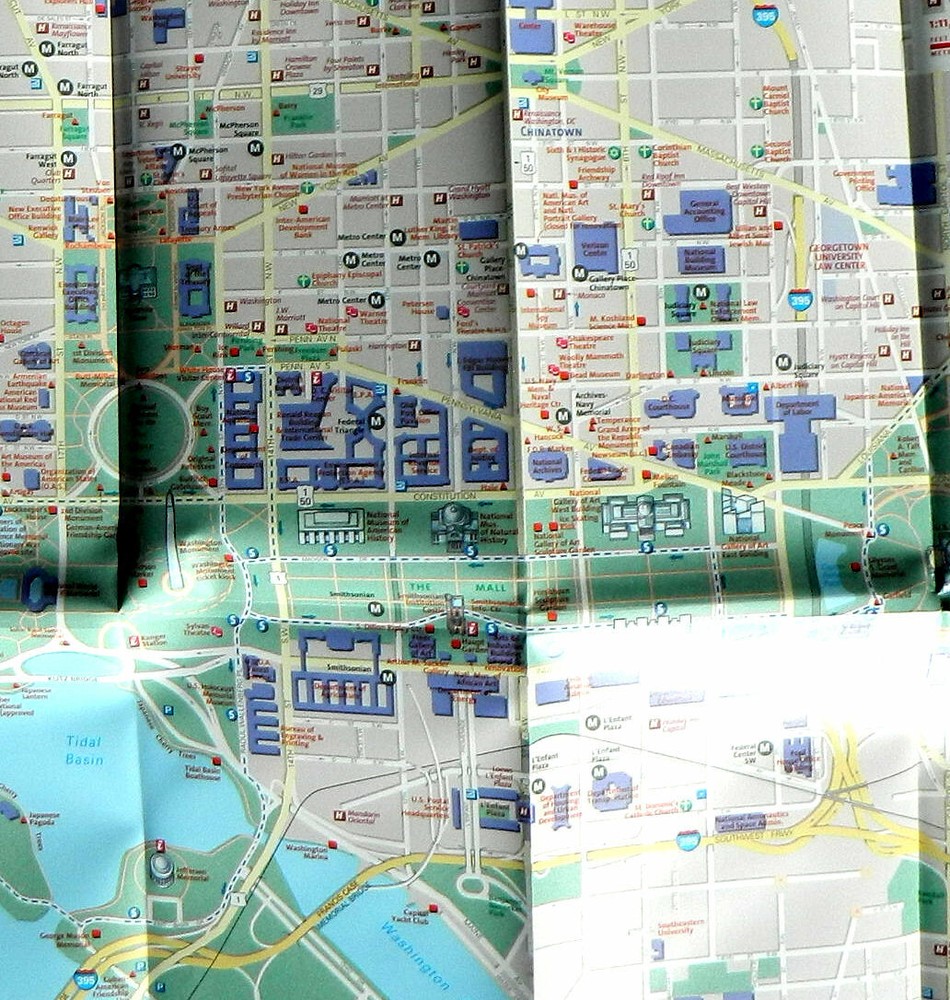 National Geographic, Washington, DC DestinationMap (2006, folded guide map)