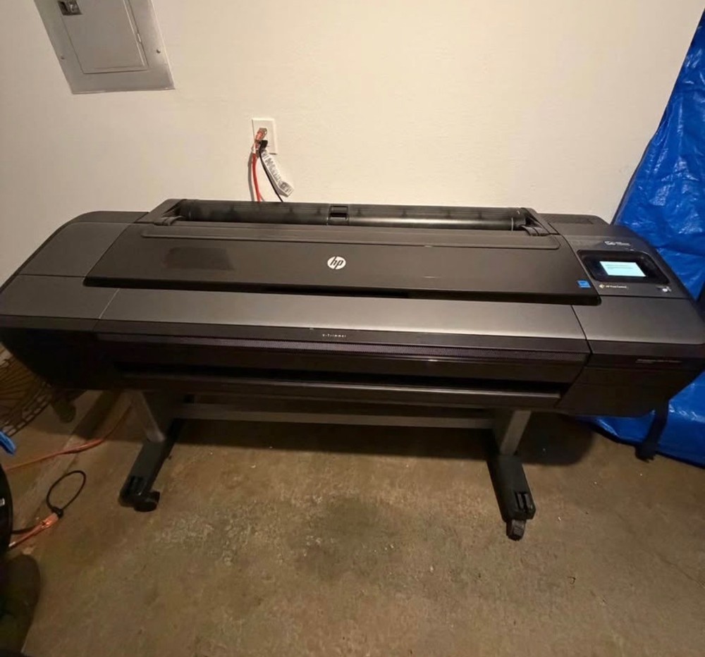 HP DesignJet Z6dr V-Trimmer 44" PostScript Plotter — Large Format — Local