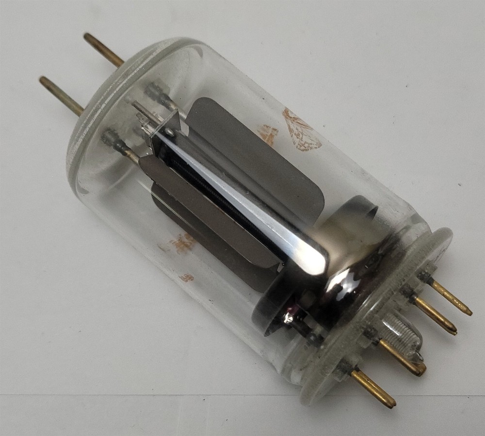 Amperex 8500 Vacuum Tube