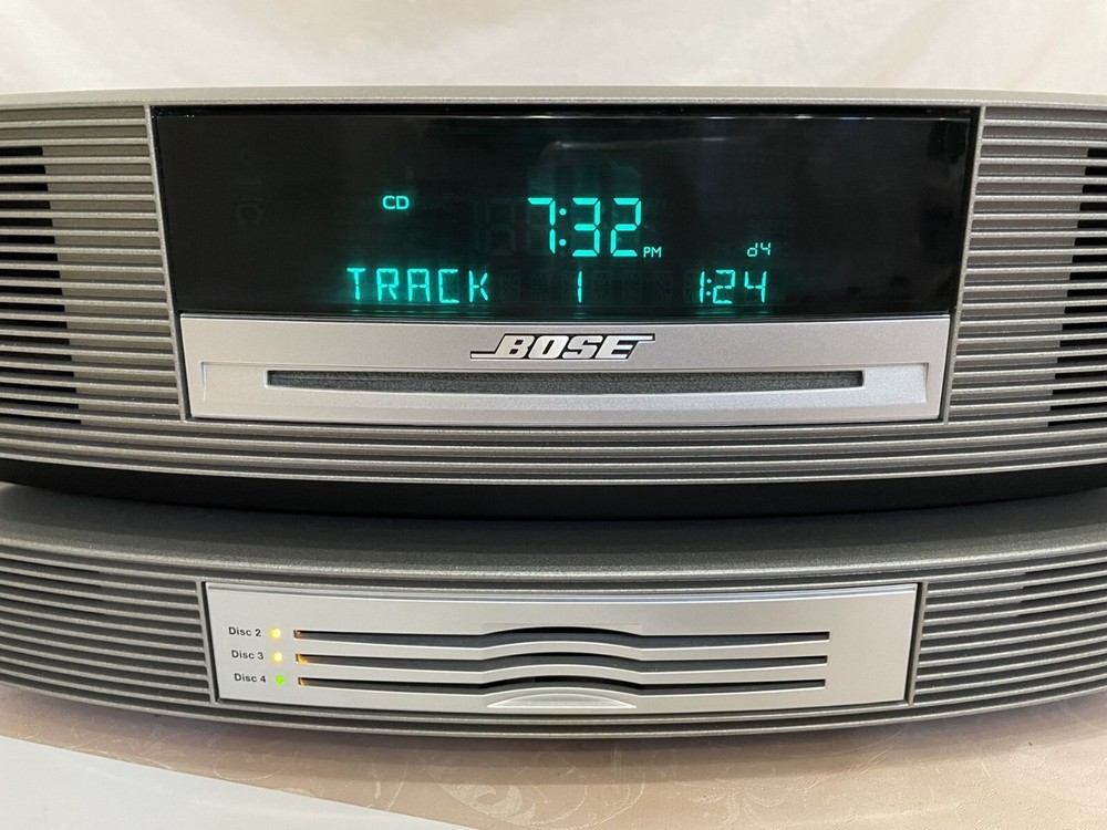 Bose Wave Music System CD AM/FM Radio With Multi-CD Changer & Remote Control