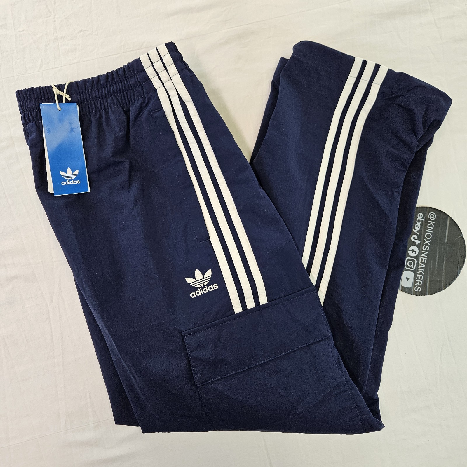 Adidas Originals 3 Stripe Cargo Pants Navy Blue White HR3362 Men's Size Medium