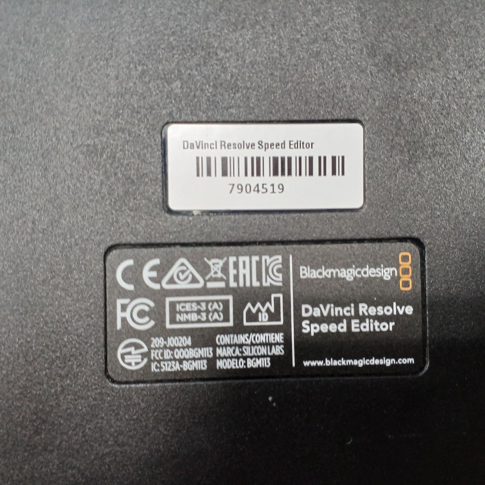 Blackmagic Design DaVinci Resolve Speed Editor Editing Keyboard Console Junk