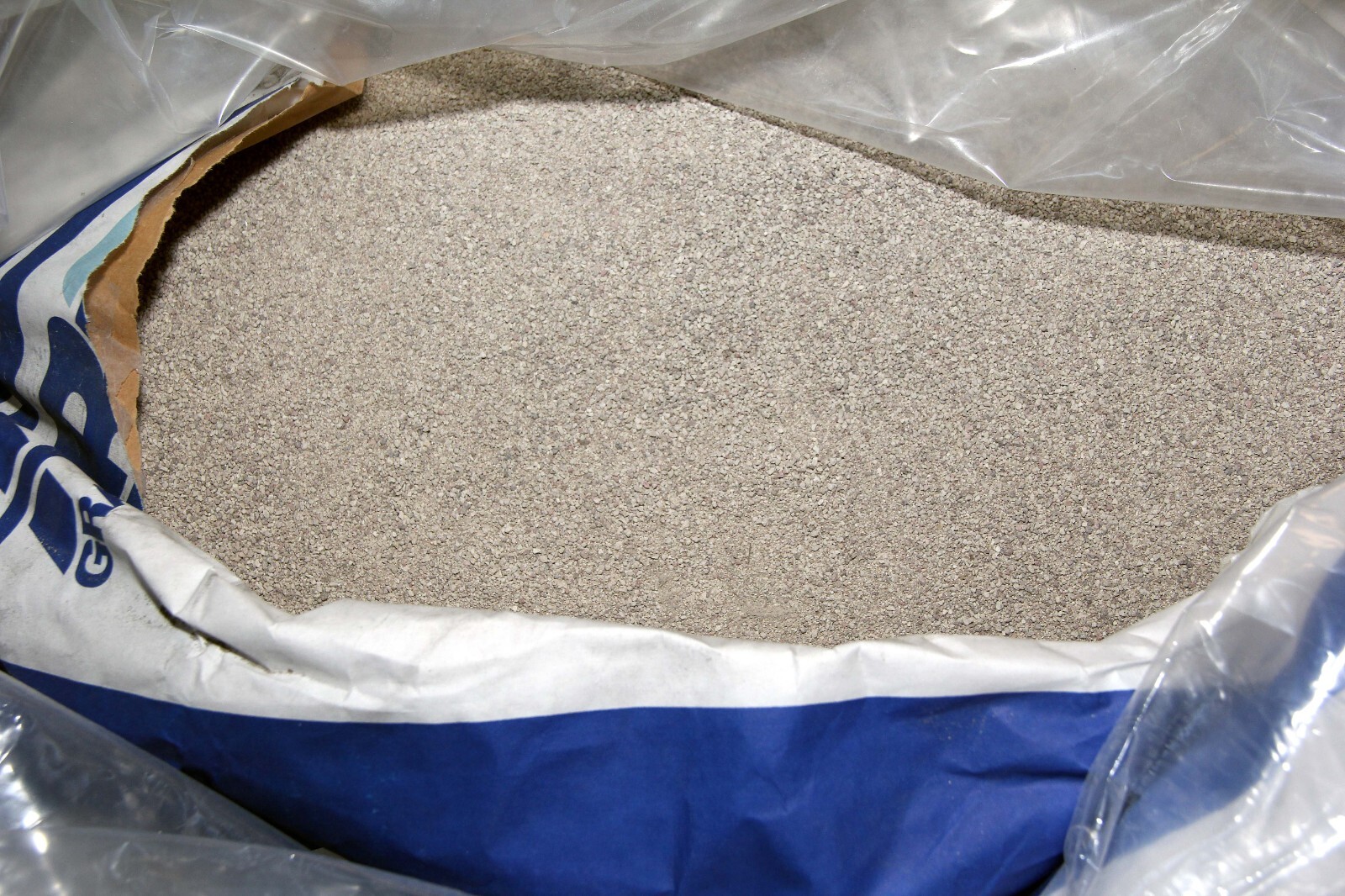 Granular bentonite clay 55 lbs AB20 feed additive koi Pond sealer