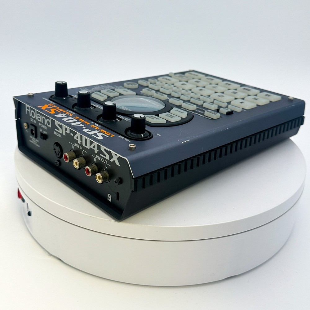 Roland SP-404SX Compact Linear Wave Sampler Tested Good Condition