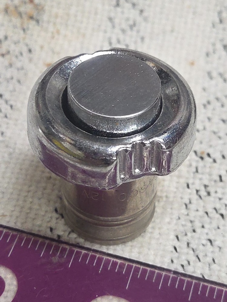 JEEP   Jeepster  Commando 1969 Working Dash  Lighter Nos