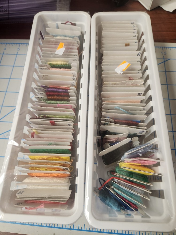 Embroidery & Cross Stitch Carded Floss/Thread in Containers