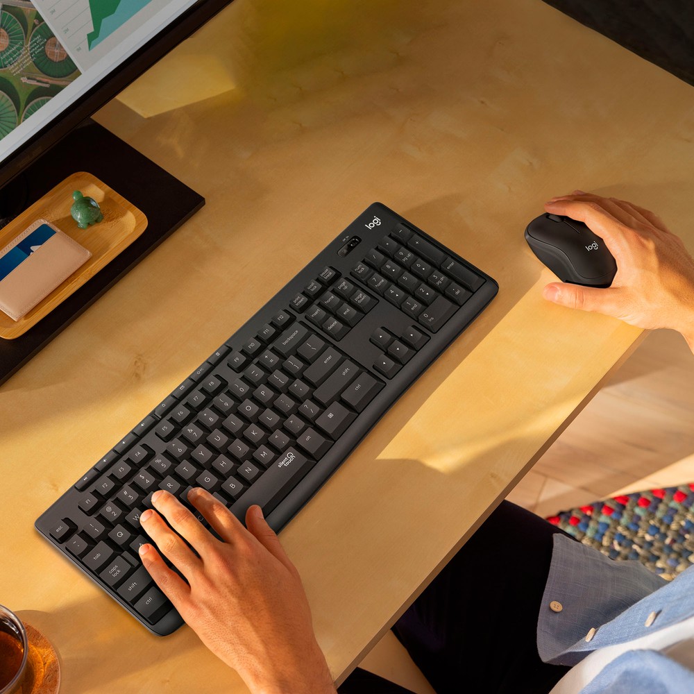 Logitech - MK295 Full-size Wireless Keyboard and Mouse Combo for Windows and ...