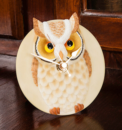 Resin Hoot Owl Desk Table Clock