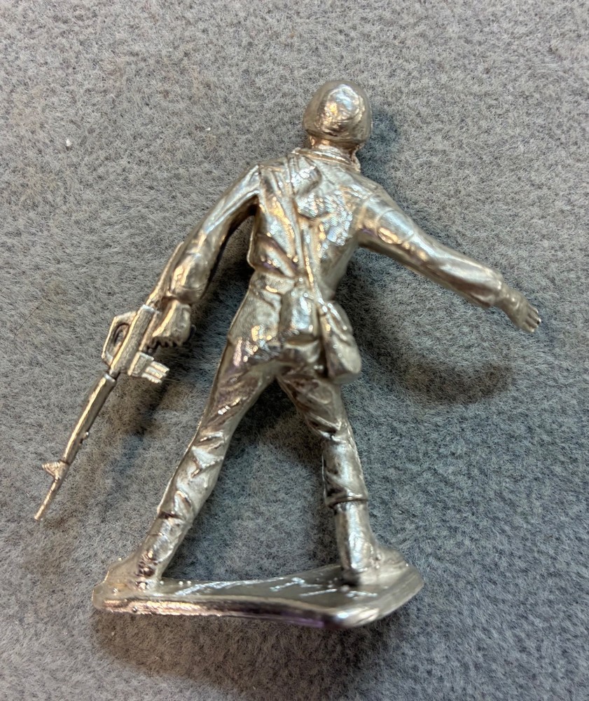 1.2+ oz Silver Army Man (Follow Me)