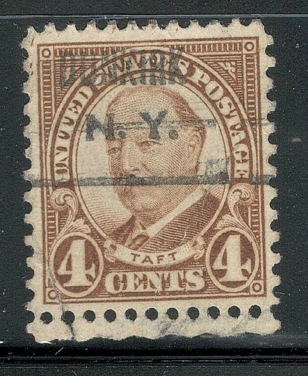 Sc # 685 ~ 4 cent Taft Issue, Precancel, DUNKIRK N. Y.
