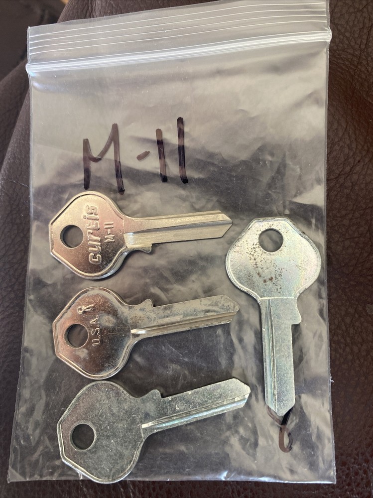 (4) Fits Master Lock Padlocks key blanks Curtis M-11