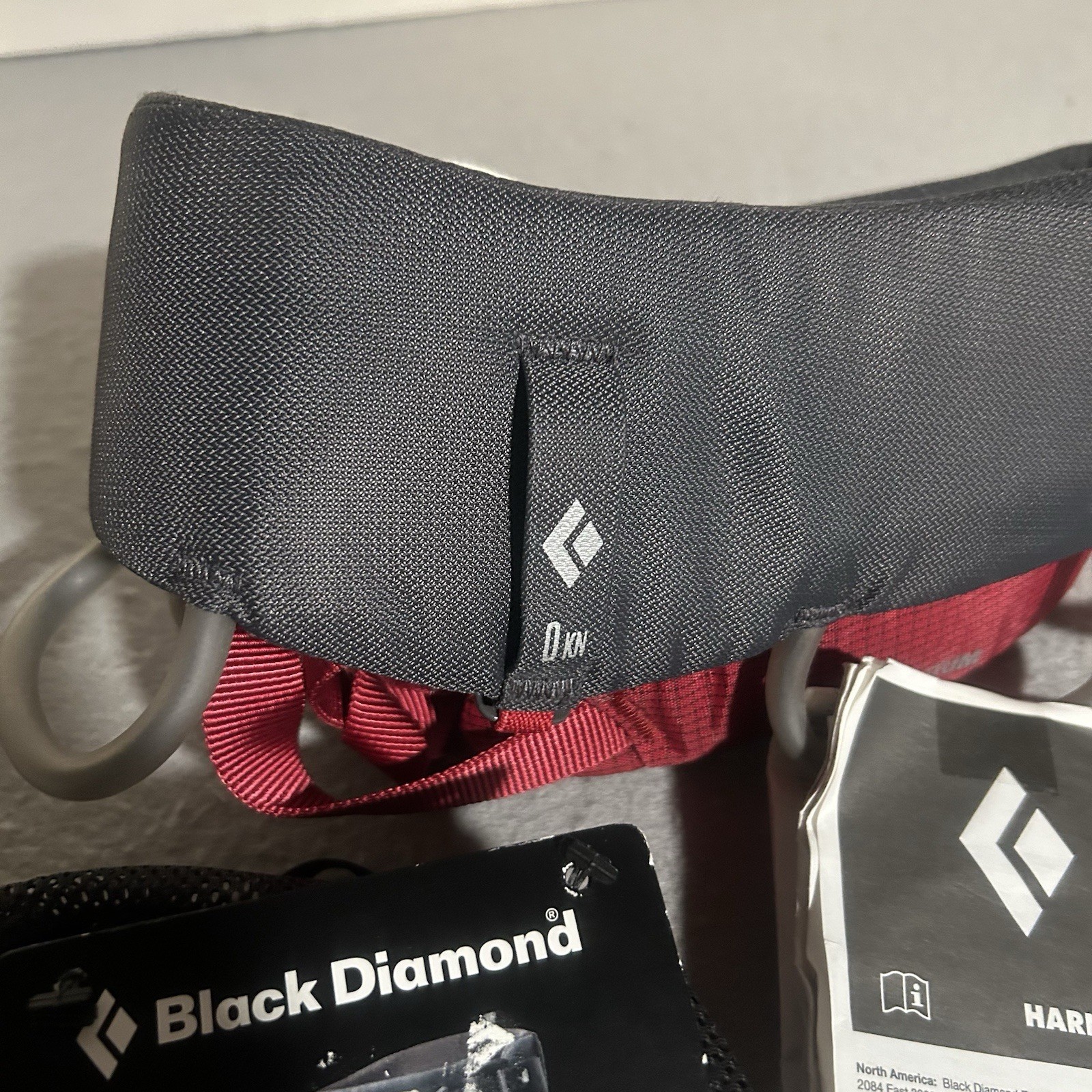 Black Diamond Momentum Harness XS (24-27in) Women’s Wild Rose Red Black NEW