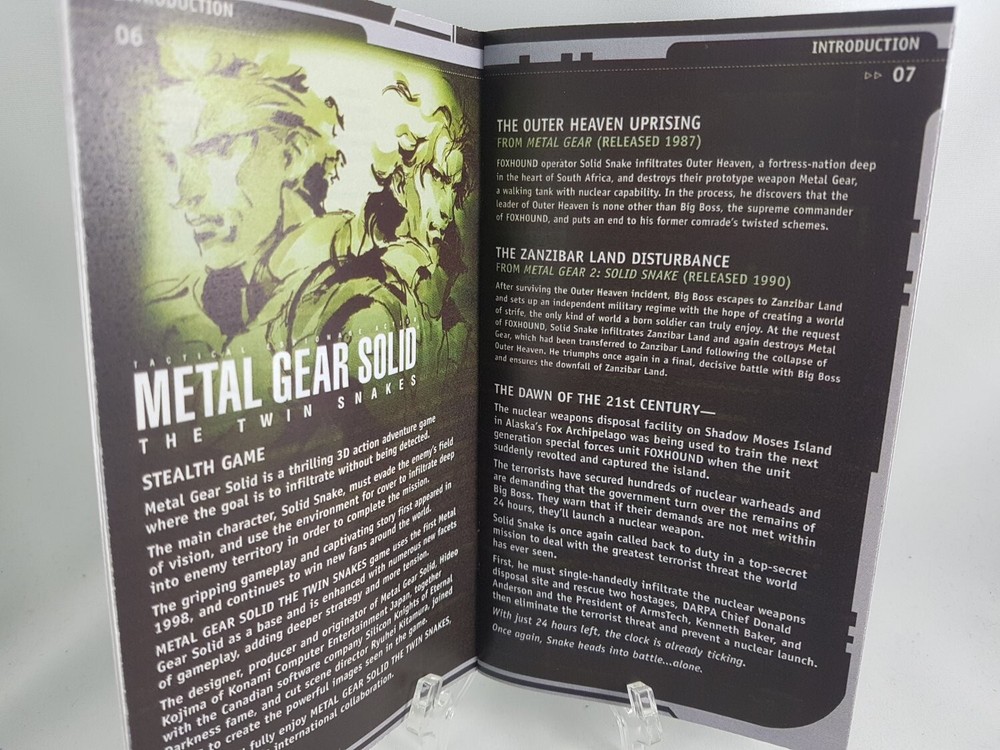 MANUAL - METAL GEAR SOLID TWIN SNAKES Gamecube 'Replacement' Instruction Booklet
