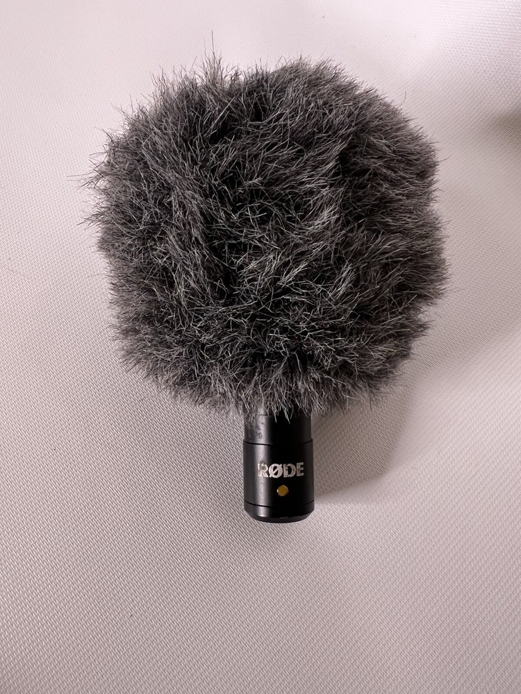 Rode VideoMicro Compact On Camera Microphone