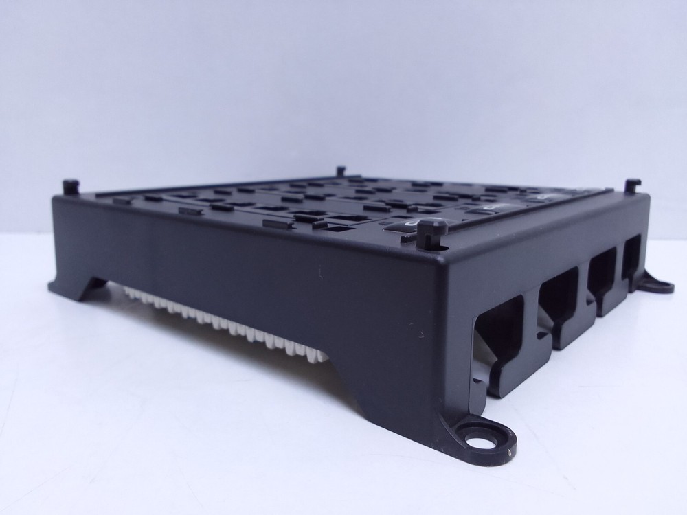 LEVITON 476M-624 CAT 6 TWIST & MOUNT PATCH PANEL