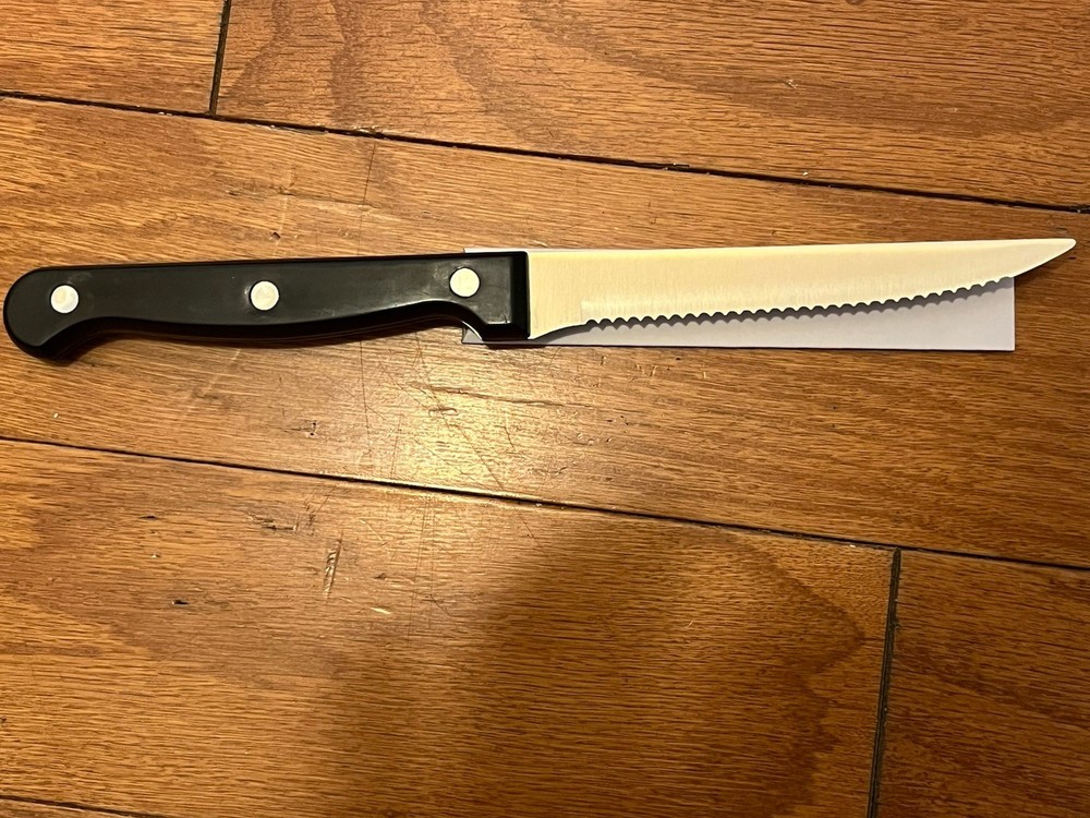 8 Pack Jumbo Steak Knife with Black Bakelite Riveted Handle