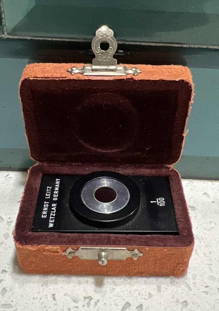 OPTICAL MICROSCOPE PART LEITZ WETZLAR GERMANY RETICLE OPTICS With box