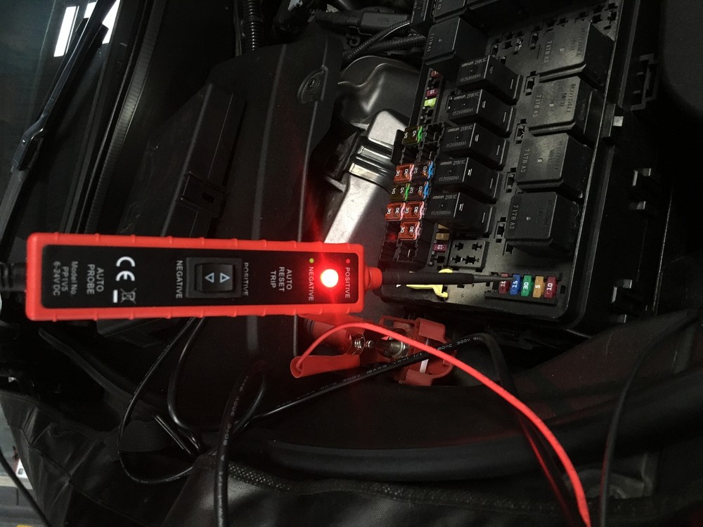 Automotive Circuit Tester Probe Electrical System Voltage Continuity Test Light