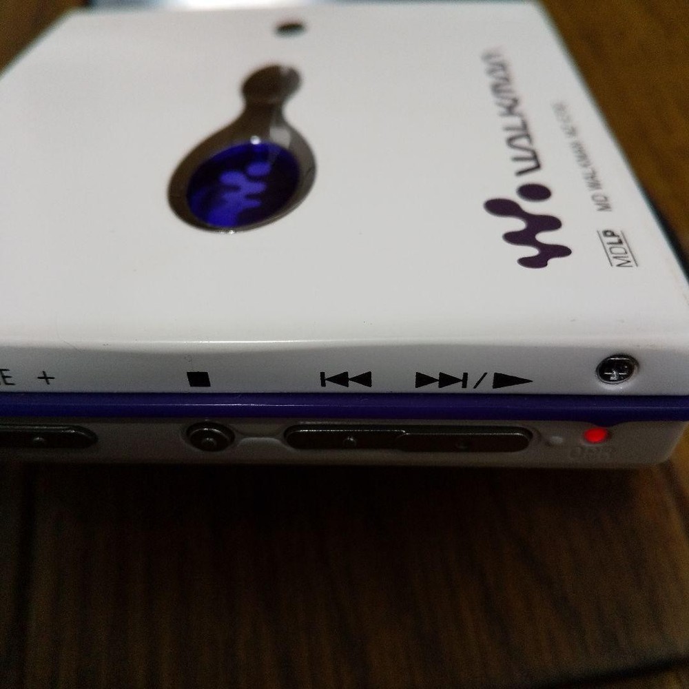 [JUNK] Sony MD Walkman Portable Player MZ-E700 – Powers On, Test Only