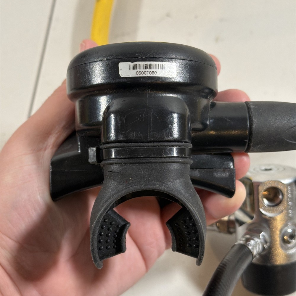 Oceanic Regulator With Alpha 7 Octopus