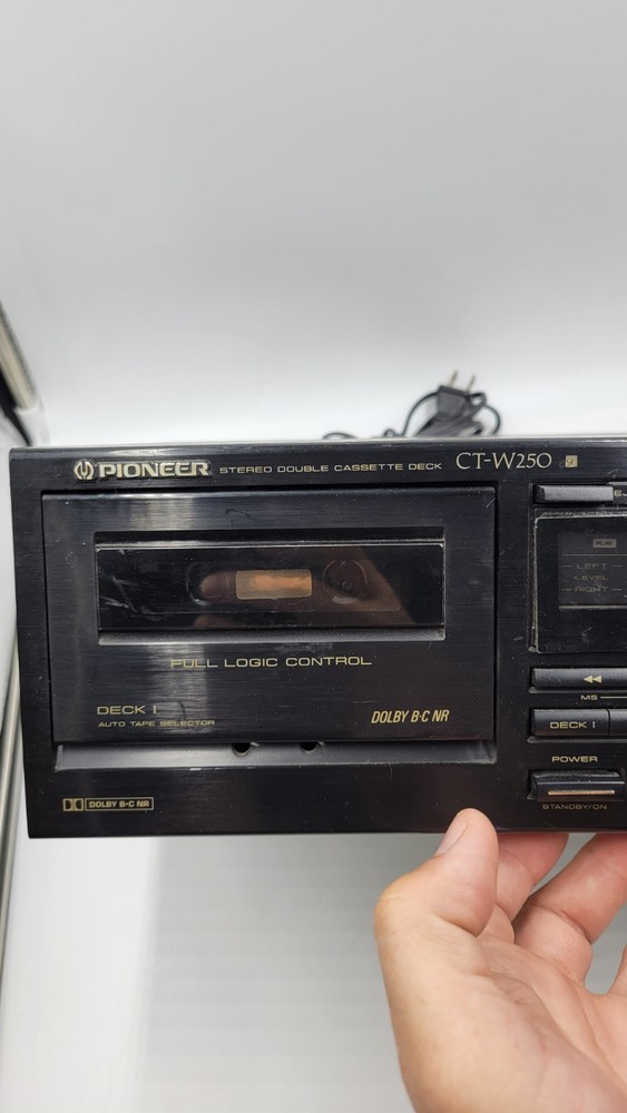 Pioneer Stereo Double Cassette Deck CT-W250 Read