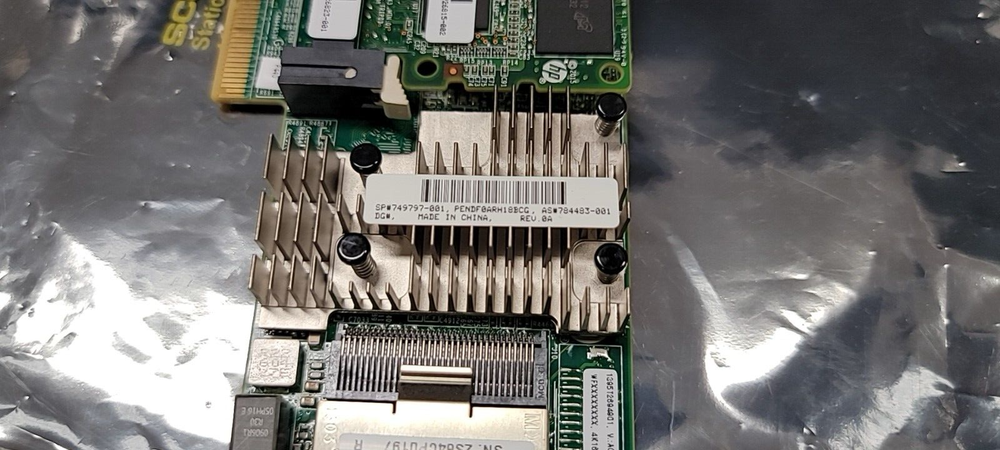 HP 749797-001 Smart Array P440 12GB SAS RAID Controller Card w/ 4GB FBWC