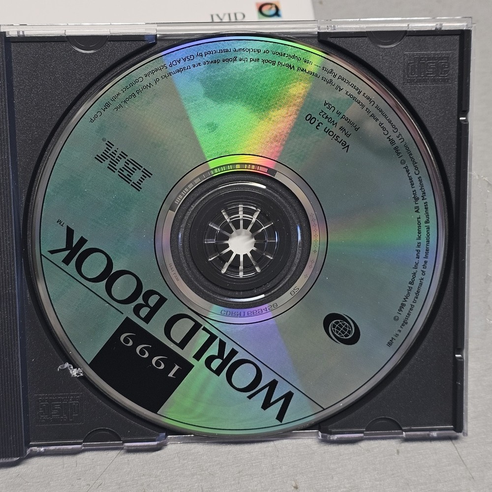1999 World Book Multimedia Encyclopedia CD-ROM + User Guide IBM