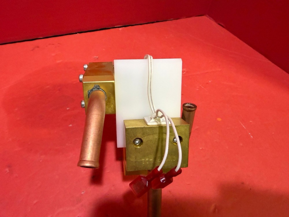 Steris Corporation 1E FLOAT VALVE ASSEMBLY 200042 NEW Tested