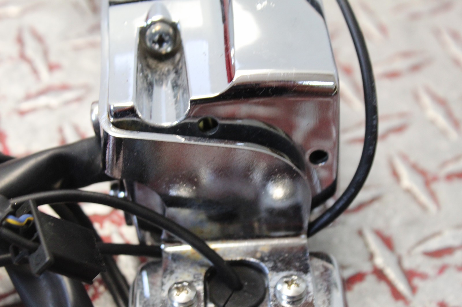 2008 VICTORY VISION TOURING LEFT CONTROL SWITCH W/ RADIO CONTROL BUTTONS VVT2