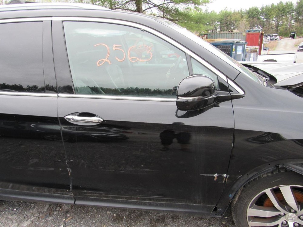 PILOT 2016 Glove Box 1042013