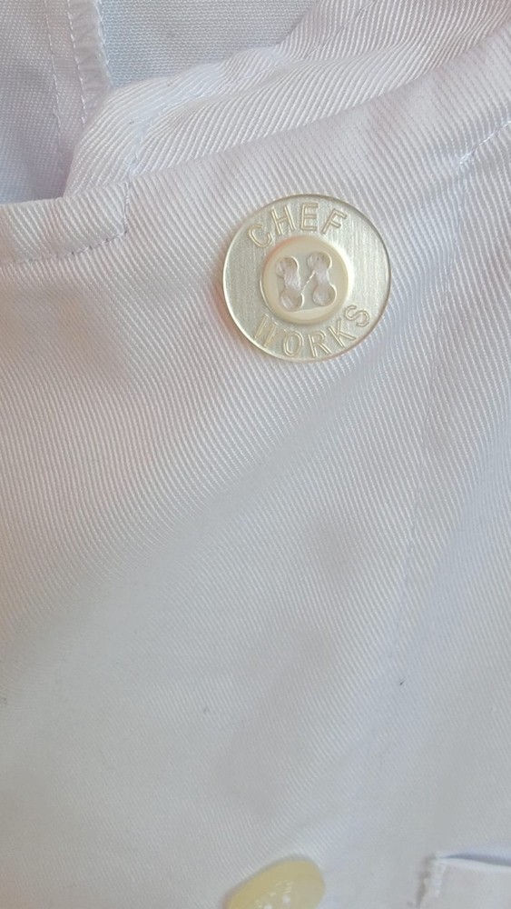 Chef Works White Short Sleeve Jacket - Size S. Read