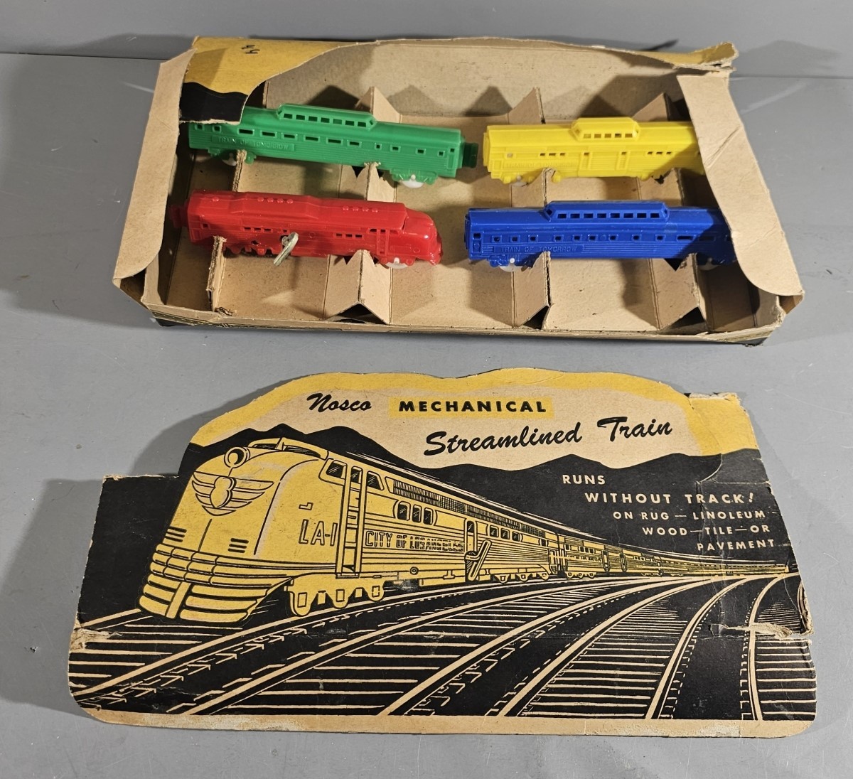 VINTAGE NOSCO MECHANICAL STREAMLINED TRAIN SET 4 UNITS 6521 IN ORIG. BOX