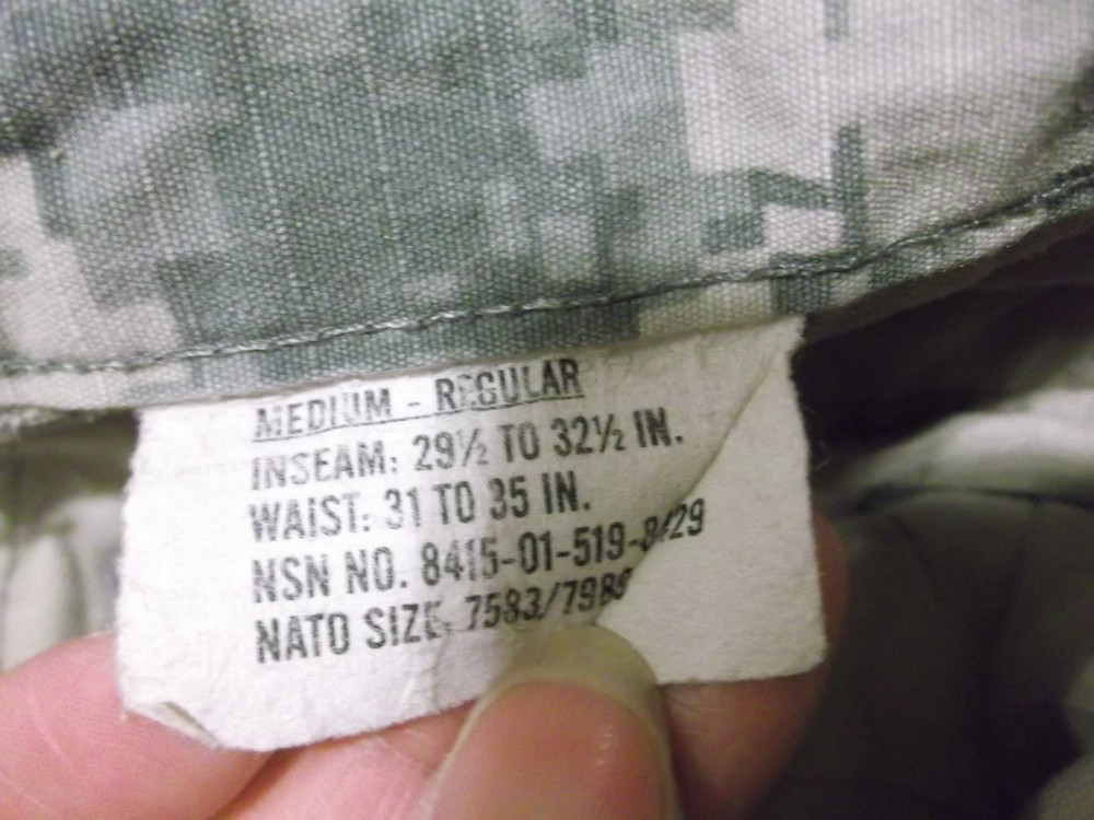 US ARMY ACU PANTS SIZE MEDIUM - REGULAR