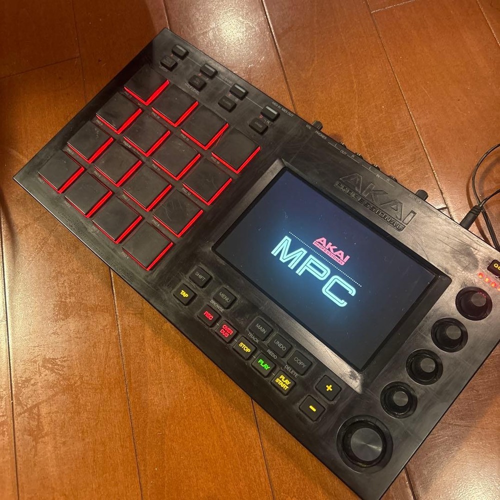 AKAI Professional MPC Touch Beat Maker MIDI Controller Touchscreen USB Tested