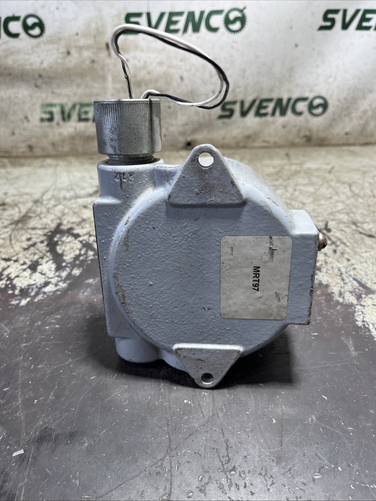 Daniel Emerson Totalizer Flow Meter Indicator MRT97