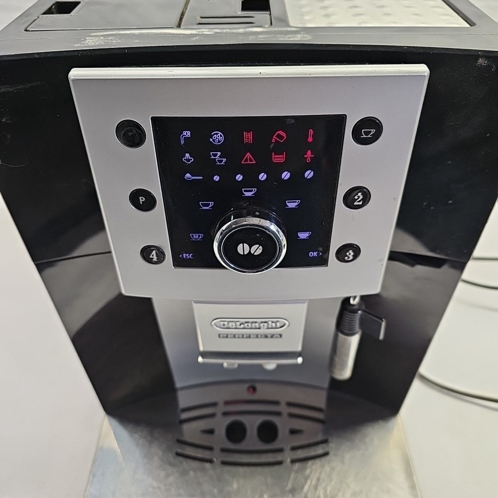 DeLonghi Perfecta Super Automatic Espresso Cappuccino Machine Coffee Maker