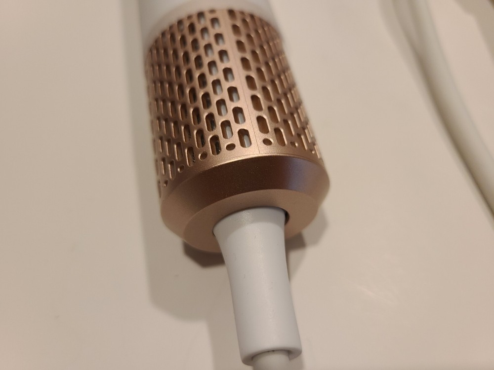 Fentgo High Speed Ionic 1500 W Brushless Hair Dryer Magnetic Diffuser Open Box