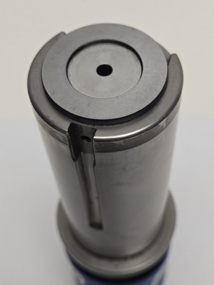WILSON TOOL PUNCH AND GUIDE ASSEMBLY .875 ROUND.