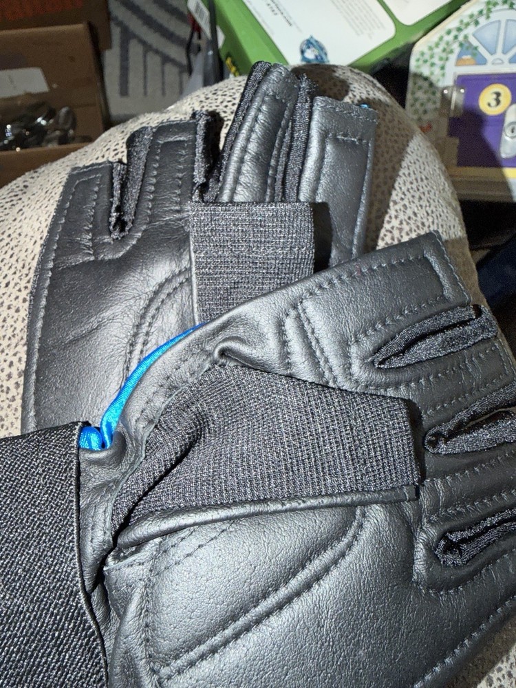 Genuine ALTUS Multi Sport Glove Medium Blue/Blk