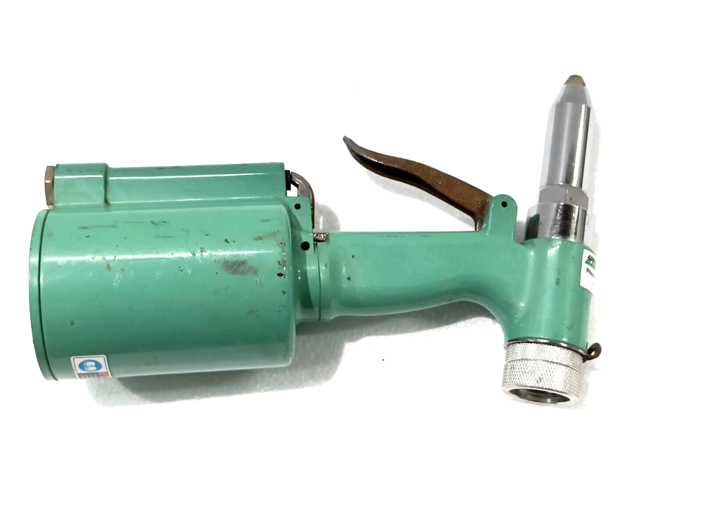 SPEEDAIRE Air Powered Rivet Tool Model 3Crh4
