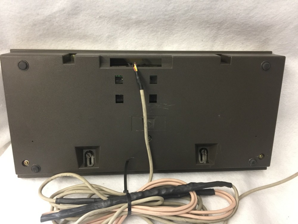 SONY BVU-950 (Front control panel only)with BK-803 Case & BK906 panel extension