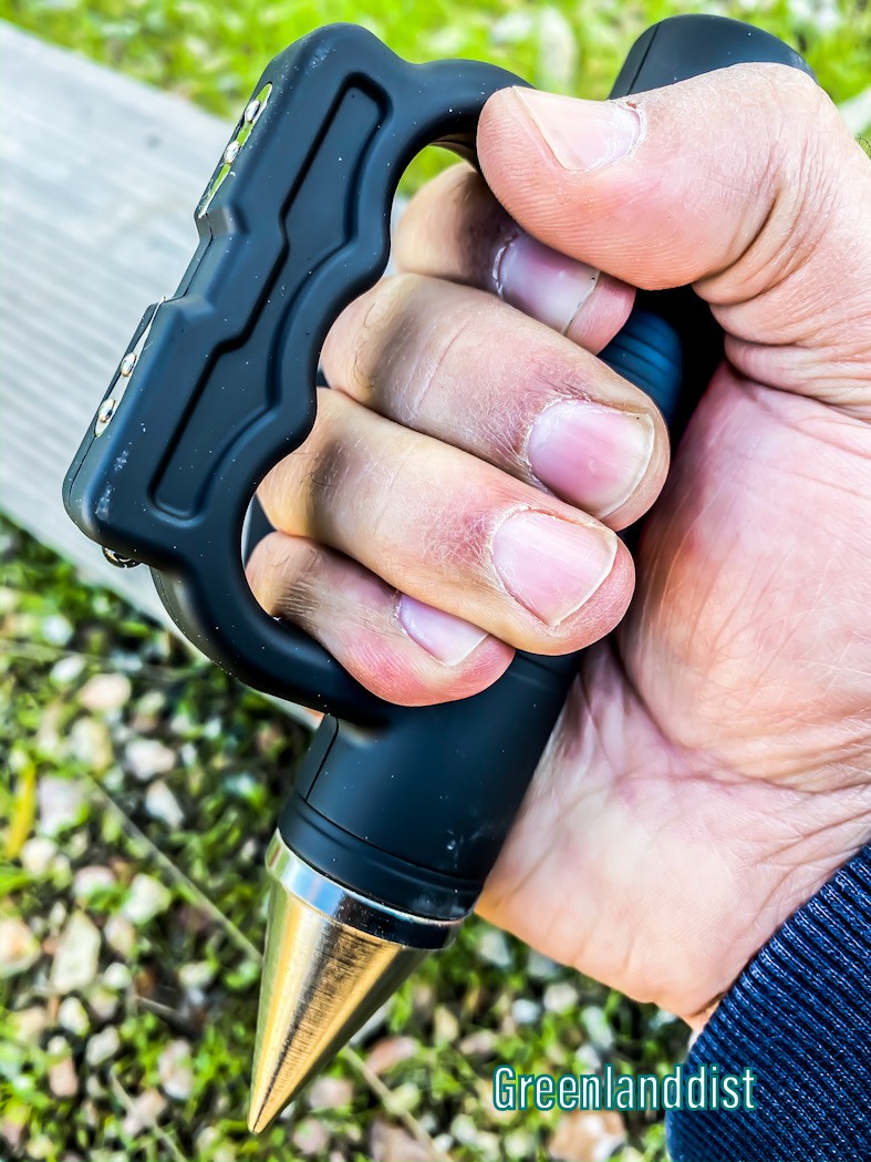 10 Million Police Security Stun Gun with Glass Breaker Rechargeable New