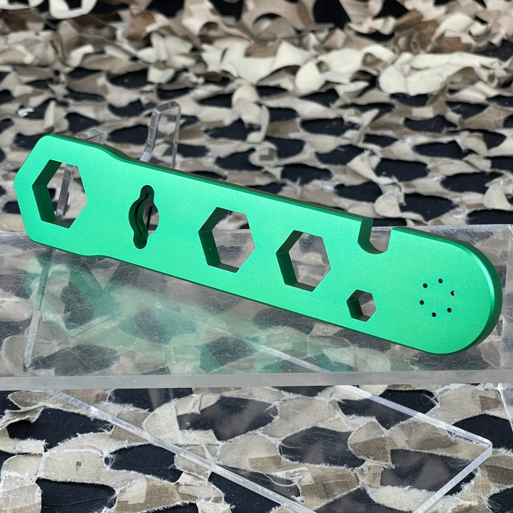 NEW Core Universal Regulator Multi Tool - Green