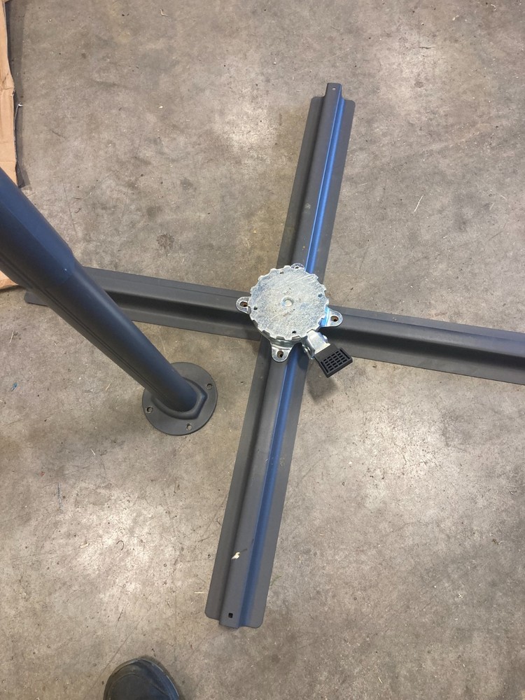 Cantilever Umbrella Main Base Pole