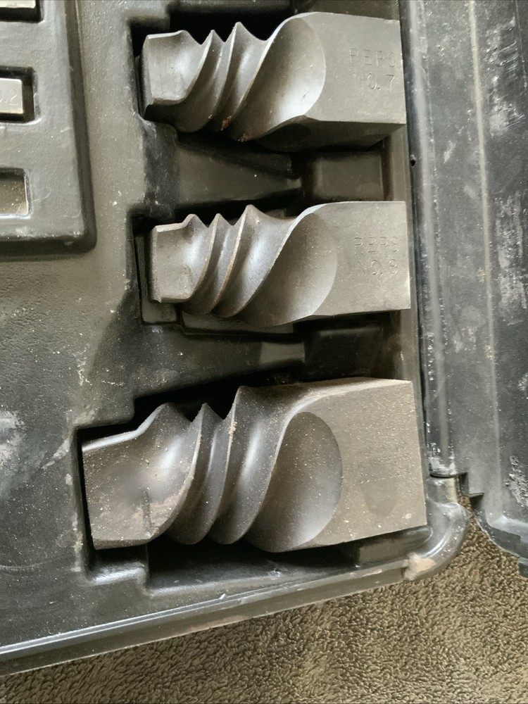 Walton Stud And Screw Extractor Set, Missing Small One..,,,see Pics…9pc