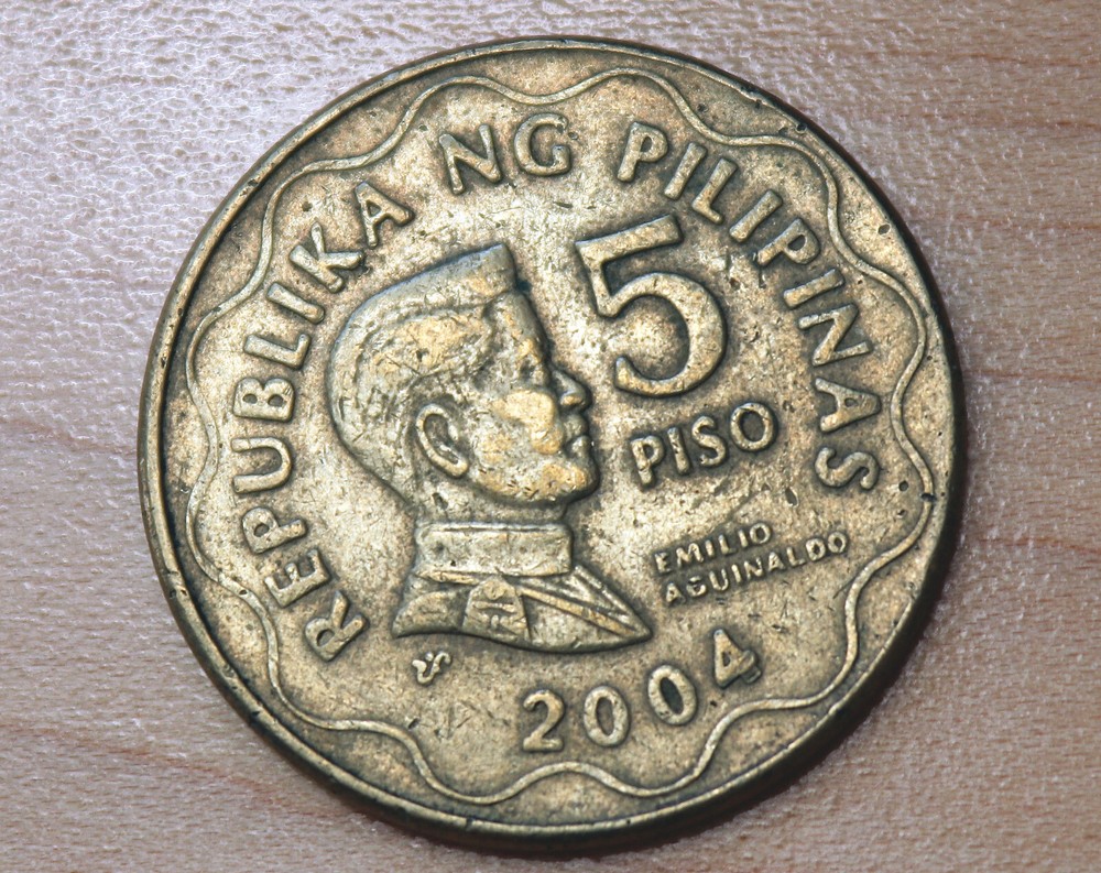 2004 Philippines 5 Piso