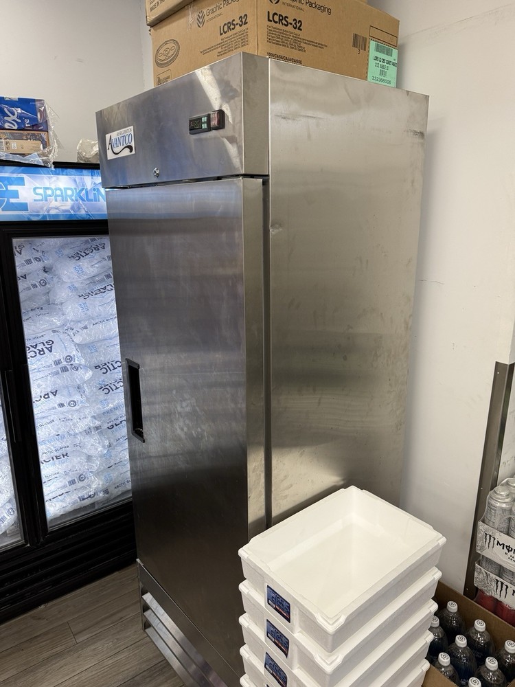 29" Solid Door Reach-In Freezer