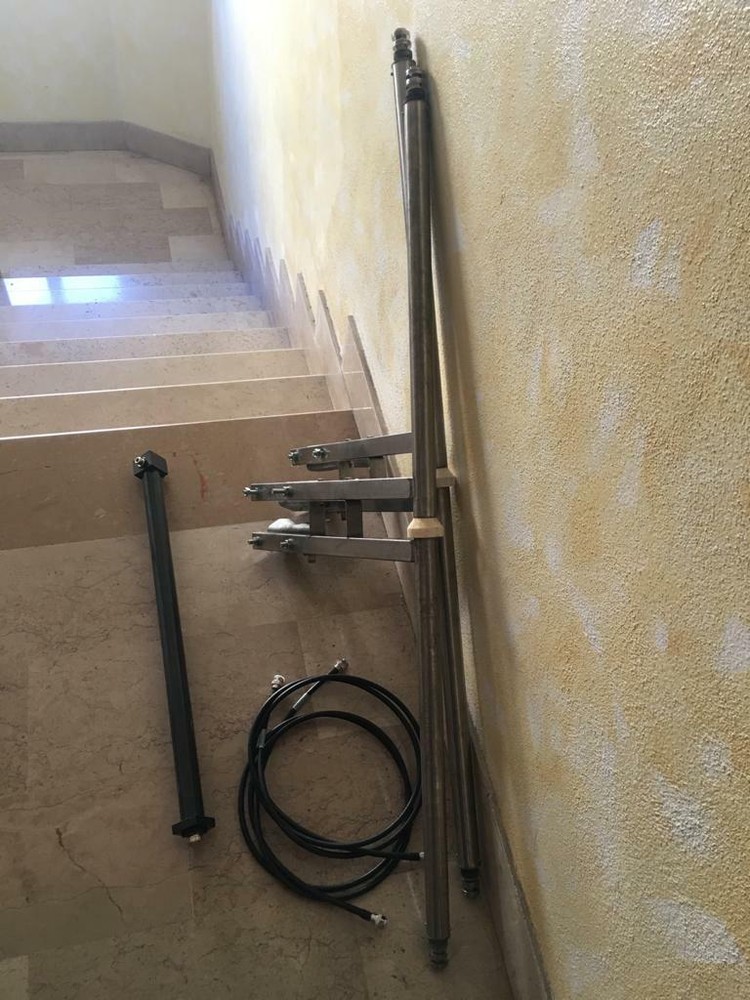 System Broadband FM Transmitting 2 Dipole type Kathrein Stainless Steel - 7db